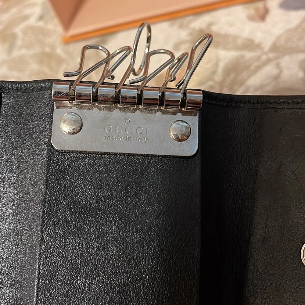 Sale Sale Sale Authentic Gucci Key Case for 6 keys
